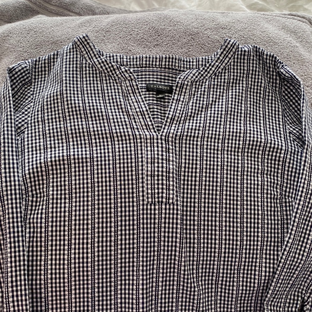 Women’s tunic style shirt